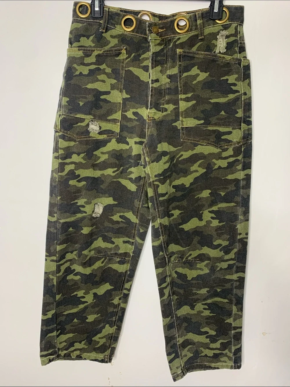 BiBi Olive Green Camo Wide-Leg Barrel size small